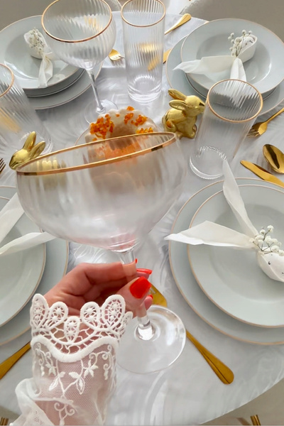 Kieliszek do wina szklany ryflowany ZŁOTY PASEK