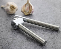 WYCISKACZ DO CZOSNKU SOLIDNY PRASKA STALOWA DOBRA