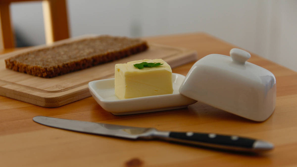 MASELNICZKA MINI POJEMNIK NA MASŁO PORCELANOWA