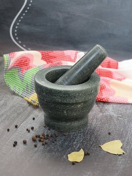 MOŹDZIERZ KUCHENNY Z TŁUCZKIEM KAMIENNY MARMUR