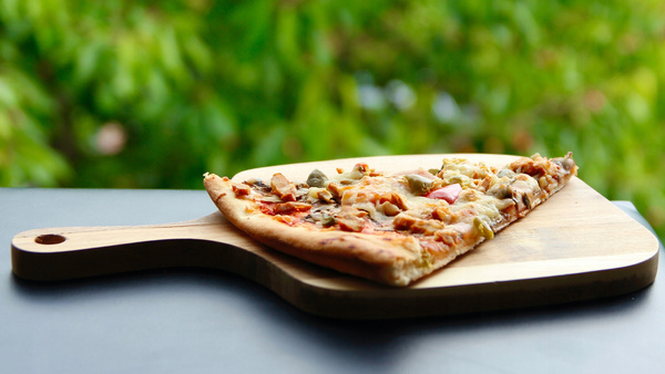 DESKA DREWNIANA Z AKACJI TALERZ DO SERWOWANIA DAŃ