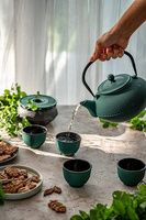 CZAJNIK ŻELIWNY 1,5L IMBRYK 4x CZARKI PODKŁADKA ZAPARCZ SITKO DO HERBATY