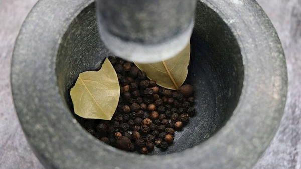 MOŹDZIERZ KUCHENNY Z TŁUCZKIEM KAMIENNY MARMUR