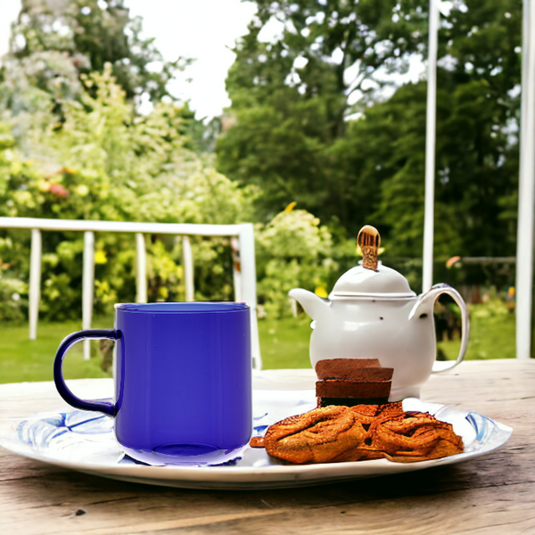 SZKLANKA SZKLANA KUBEK DO KAWY I HERBATY 310 ml. 8,7 cm GRANATOWA