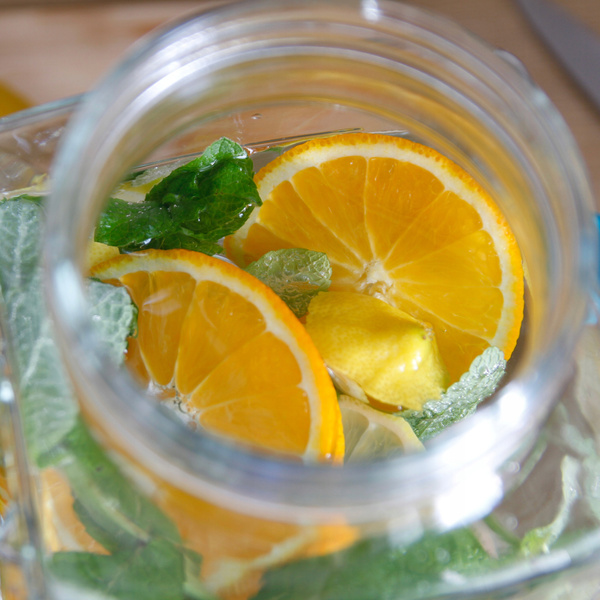 SŁÓJ Z KRANIKIEM DO LODÓWKI SŁOIK 3 L SZKLANY Z KRANEM NA WODĘ LEMONIADĘ