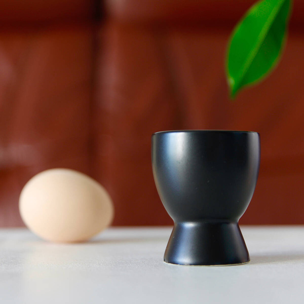 KIELISZEK DO JAJKA PODSTAWKA DO JAJA CZARNY