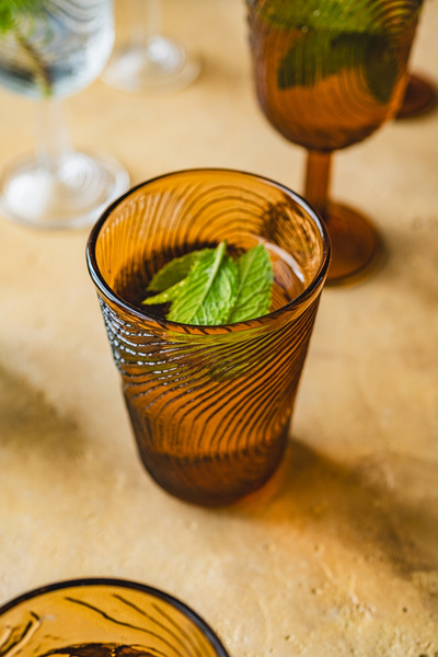 SZKLANKA DO WODY GRINKÓW SOKU 300ml WZÓR PLASTRA DREWNA ARBRE BRĄZOWY