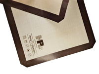 MATA SILIKONOWA DO PIECZENIA 40 x 30cm UNIWERSALNA NIE PRZYWIERAjĄCA SILOKON