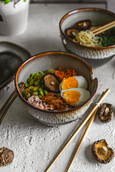 MISECZKA CERAMICZNA TALERZ GŁĘBOKI 0,7L DO RAMENU MAKARONU ZUPY OMBRES