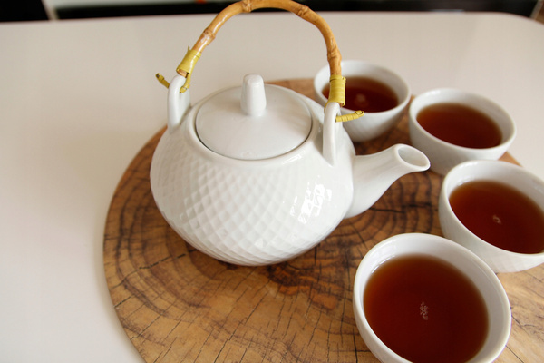 MATA PODKŁADKA NA STÓŁ POD TALERZ DUŻA 38 CM