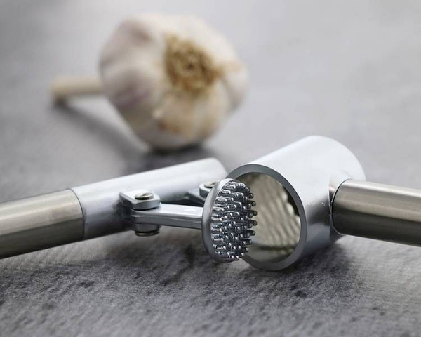 WYCISKACZ DO CZOSNKU SOLIDNY PRASKA STALOWA DOBRA