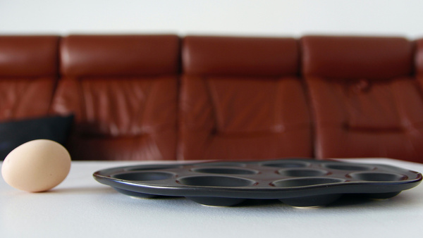 TALERZ NA JAJKA PORCELANOWY PÓŁMISEK DO JAJ