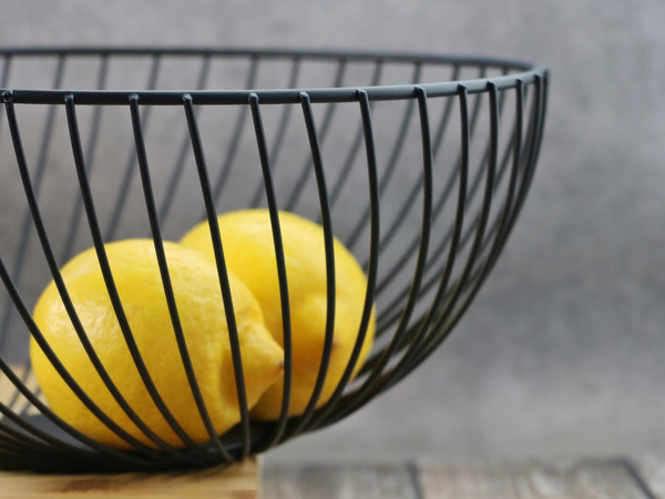 KOSZYK METALOWY CZARNY DRUCIANY NA OWOCE OZDOBNY