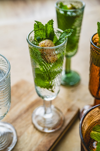 KIELISZEK DO SZAMPANA SZKLANY WZÓR PLASTRA DREWNA ARBRE PRZEZROCZYSTY