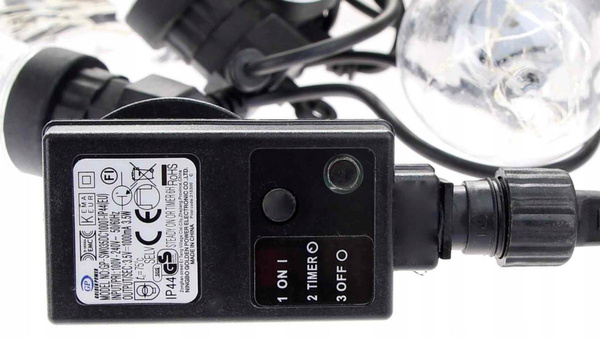 GIRLANDA OGRODOWA Z ŻARÓWKAMI LED BALKON TARAS